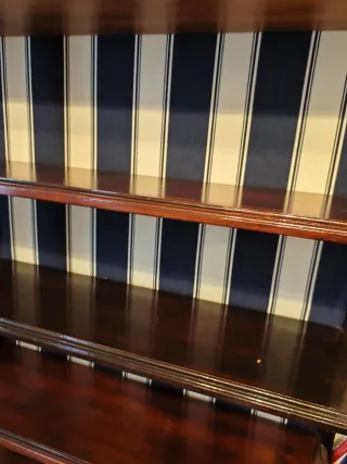 Estantería de madera con 5 baldas