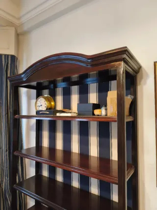 Estantería de madera con 5 baldas