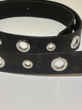 Cintura con occhielli