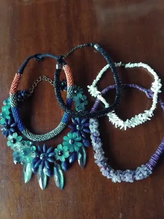 Lote 5 collares bisutería