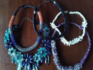 Lote 5 collares bisutería