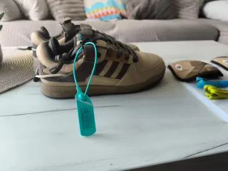 Adidas Campus x Bad Bunny Edición Beige/Marrón