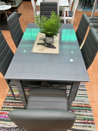 Mesa extensible + 6 sillas comedor