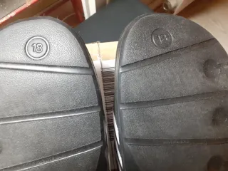 Chancletas Adidas Talla 18 (53 europeo) a estrenar