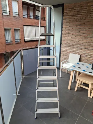 Escalera Alumino ALTIPESA 8 peldaños