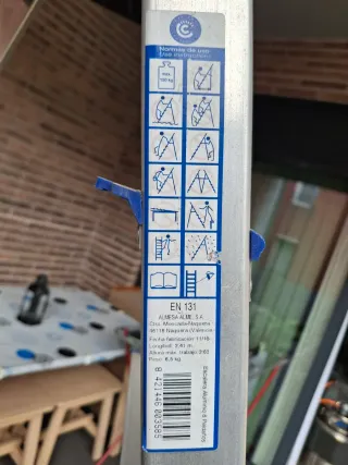 Escalera Alumino ALTIPESA 8 peldaños