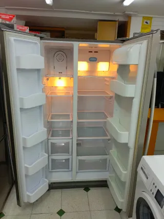 Nevera Americana marca Daewoo 180/90cm con garanti