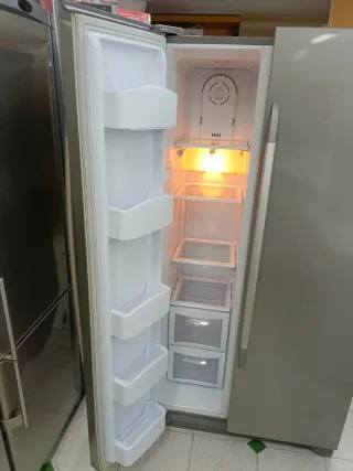 Nevera Americana marca Daewoo 180/90cm con garanti