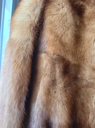 Abrigo piel sintética marrón