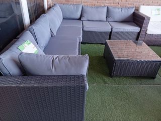Conjunto Terraza Ratán con Cojines y Mesa