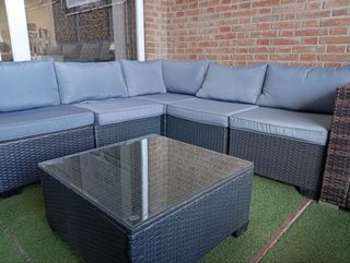 Conjunto Terraza Ratán con Cojines y Mesa