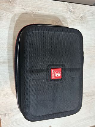 Nintendo Switch + funda original