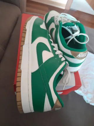 Nike Dunk verdi con dettagli oro, ottime condizion