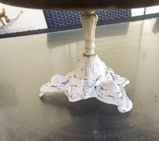 Portavasi decorativo in ferro bianco