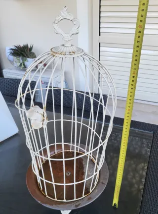 Portavasi decorativo in ferro bianco