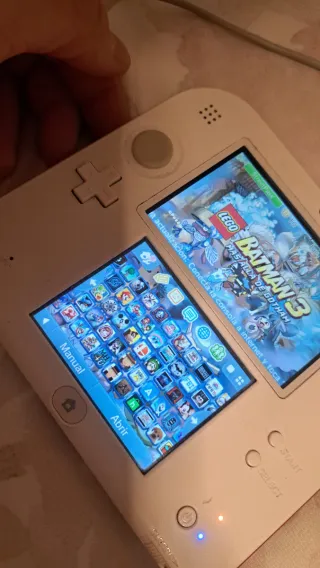 Nintendo 2DS Blanca con Cargador