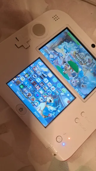 Nintendo 2DS Blanca con Cargador