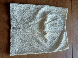 Falda de alta costura de lentejuelas marfil