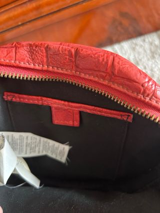 Bolso redondo Mango efecto piel cocodrilo