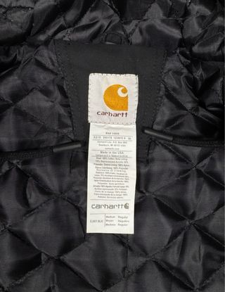 Chaqueta Carhartt Negra Rework con Capucha Talla M