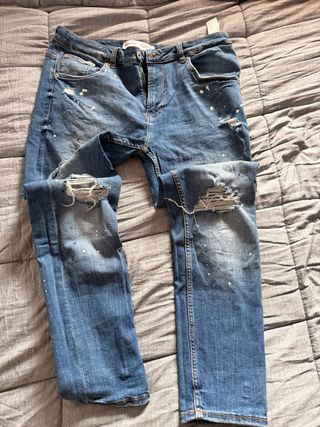 Pantalón vaquero roto hombre