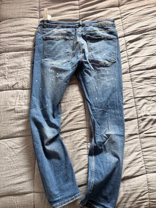 Pantalón vaquero roto hombre