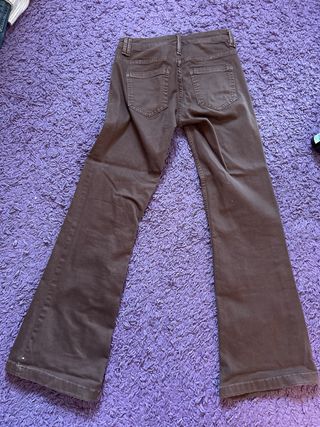 Vaqueros campana Bershka marrones mujer