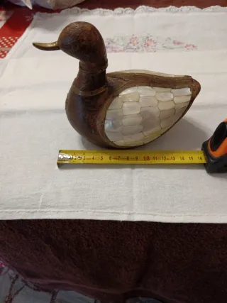 Antica papera portafortuna legno madreperla ottone