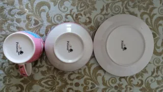 Vajilla infantil porcelana.