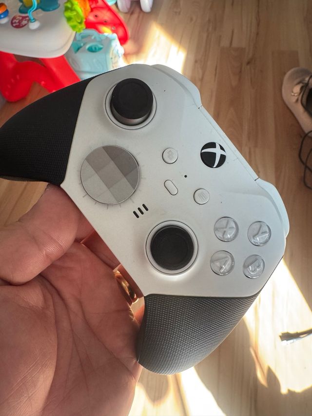 Controle Xbox Elite Series 2 Core Branco Series X|S