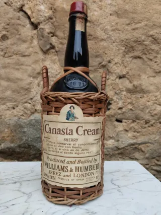 Canasta Cream Sherry Williams & Humbert
