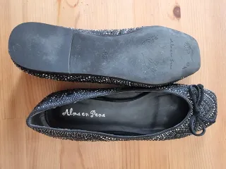 Bailarinas de Alma en Pena con pedrería