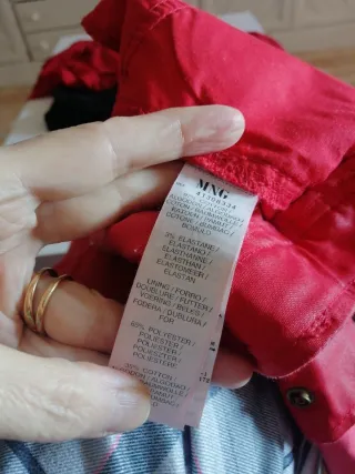 Falda y blusón Mango rojo