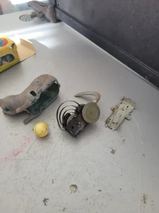 Antiguo juguete gato Paya de cuerda