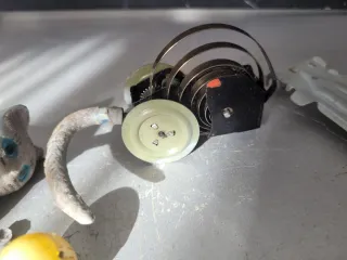 Antiguo juguete gato Paya de cuerda