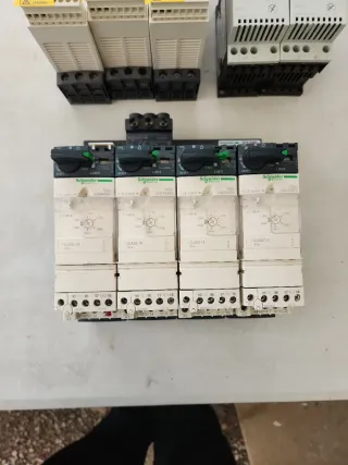 Arrancadores SCHNEIDER LUCA05FU (Lote)