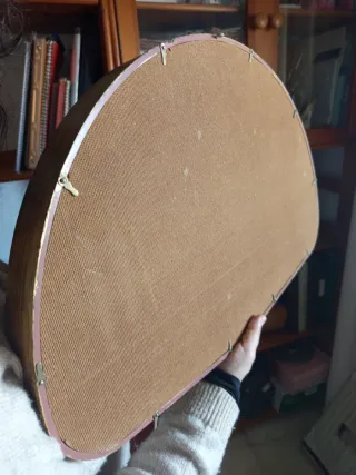 Marco urna decorativa en madera para abanicos.