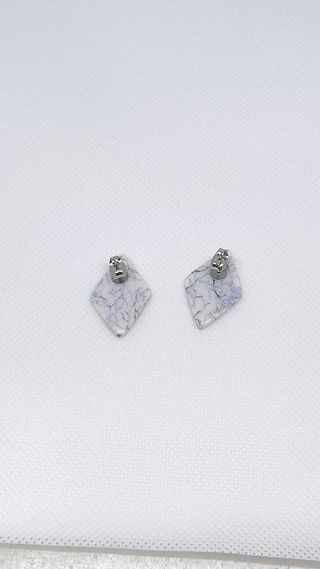 Pendientes rombos mármol blanco, negro y azul