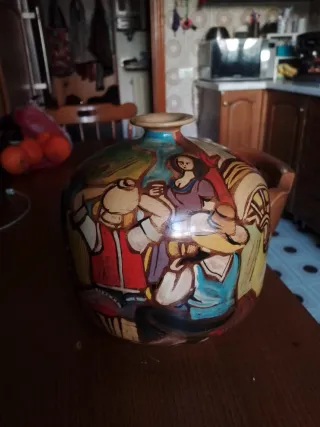 Vaso artigianale dipinto a mano