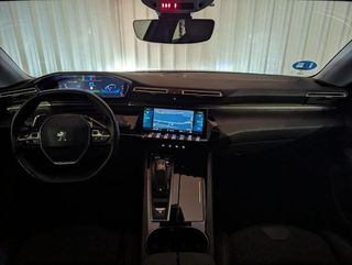 Peugeot 508 5P Allure HYBRID 225 e-EAT8