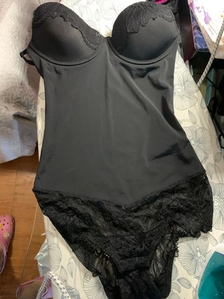 Body Moldeador Negro Encaje