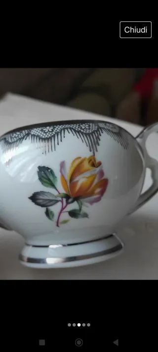 Zuccheriera in ceramica con decoro floreale