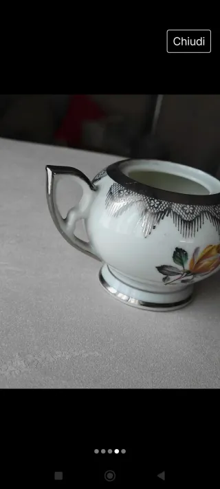 Zuccheriera in ceramica con decoro floreale