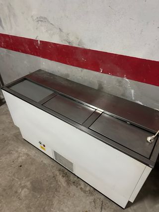 Botellero 3 puertas en buen estado