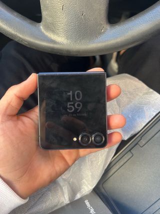 Samsung Galaxy Z Flip negro