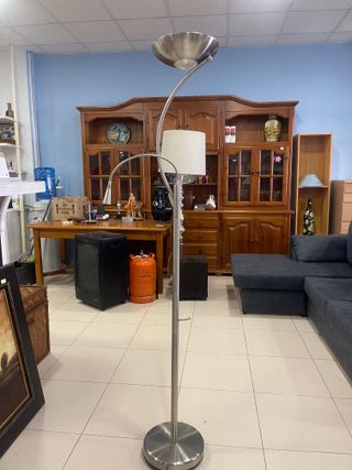 Lámpara de pie moderna metal y tela