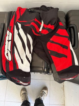 Traje Motocross Niño Rojo y Negro