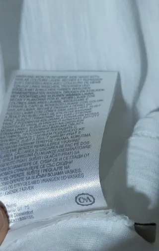 Blusa sin mangas,puntilla calada Talla M(da más)