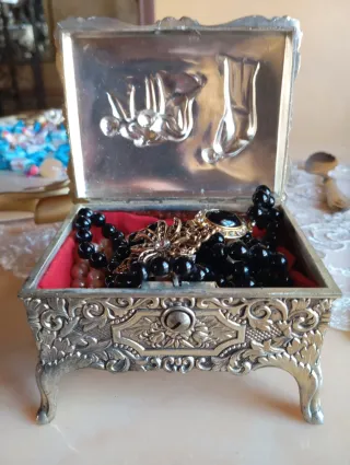 Scatola portagioie antica