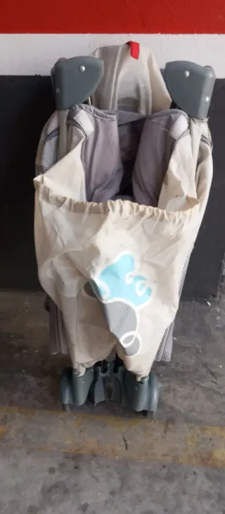 Cuna de bebé transportable con colchón